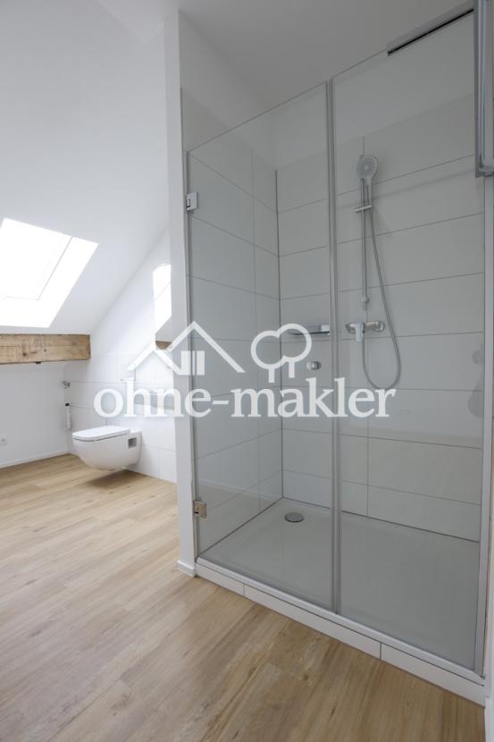 Bad obere Ebene Dusche