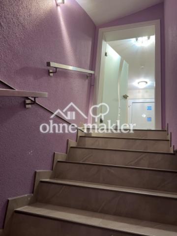 Treppe runter Kellerstudio 1