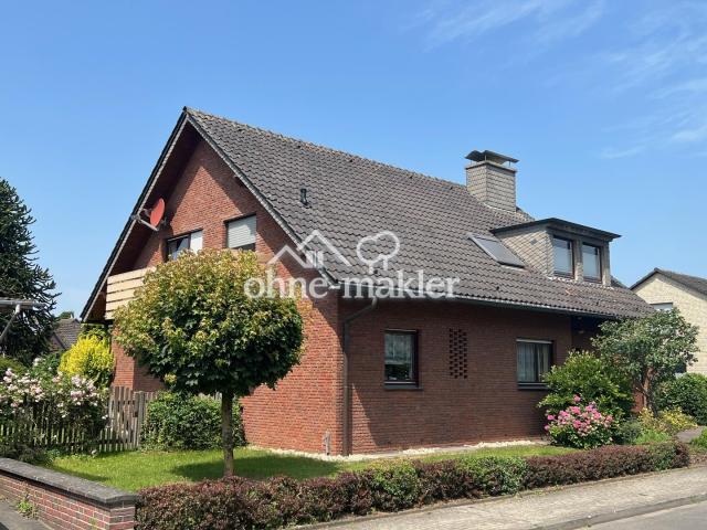 Giebelseite mit Balkon