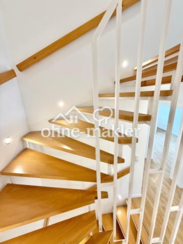 mit eleganter Spotbeleuchtung