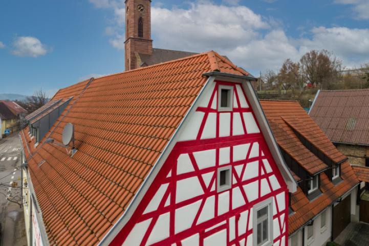 Außenansicht Fachwerkfassade Dach  Obergeschoss