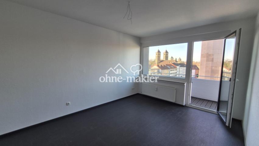 Schlafzimmer mit Balkon