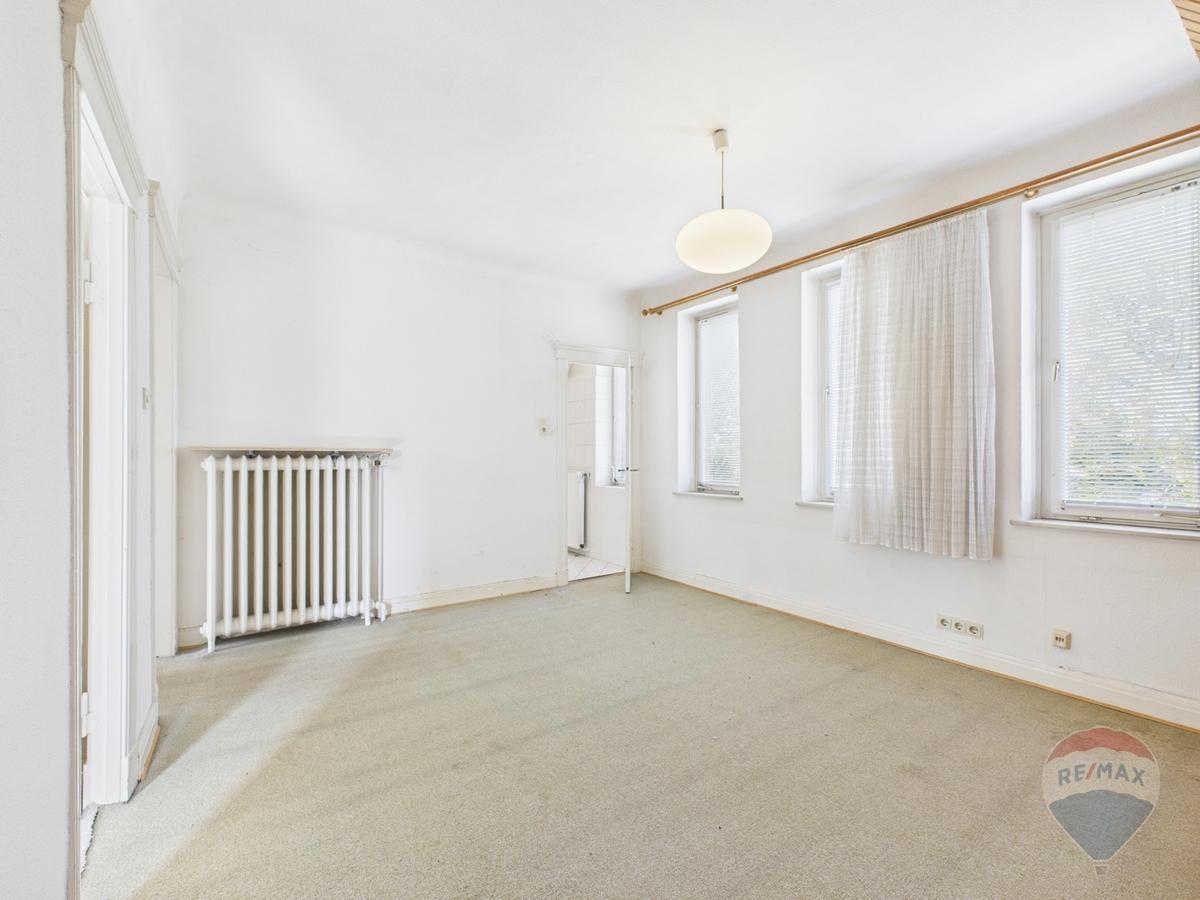 Elternschlafzimmer mit Blick zum Bad en Suite