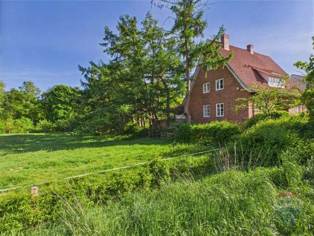 Ansicht von der ruhigen Anliegerstraße