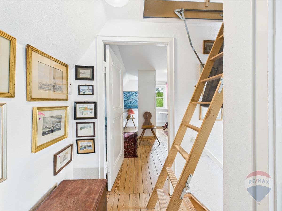 Treppe in den Spitzboden