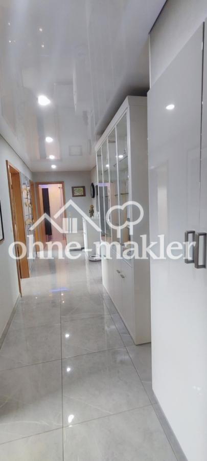 Eingang Flur zum Bad