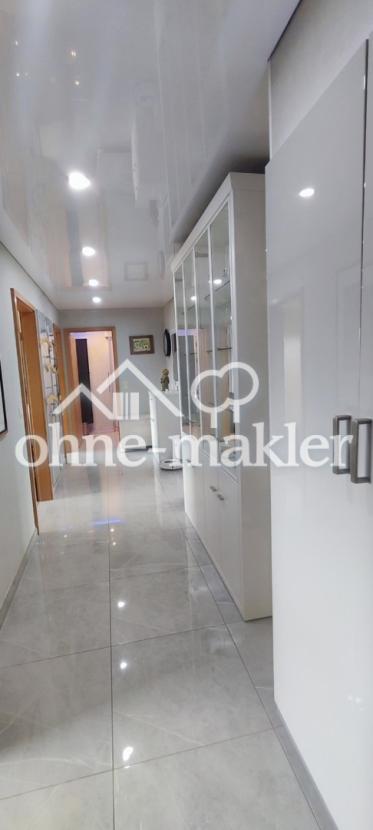 Eingang Flur zum Bad