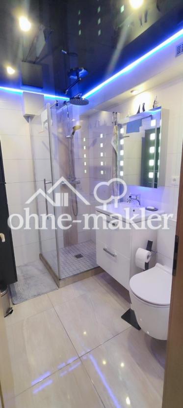 Bad unten mit Dusche