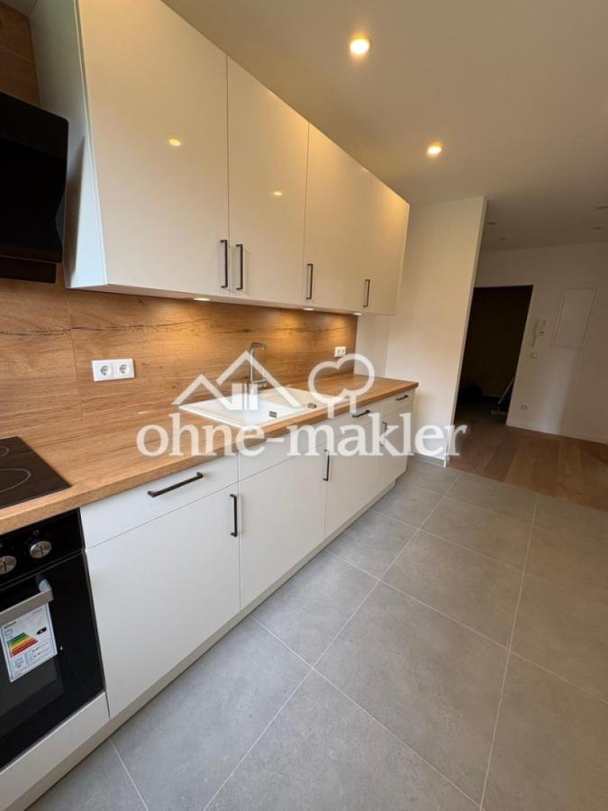 Neue, hochwertige EBK (Foto 2)