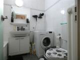Badezimmer mit Waschmaschinenanschluss