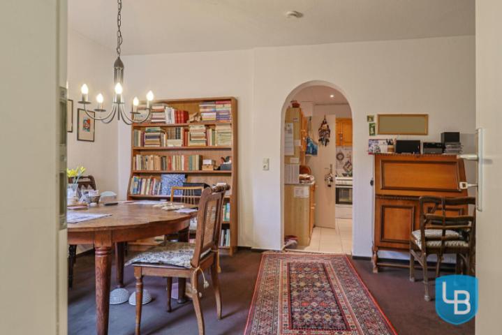 Esszimmer mit Blick in die Küche