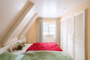 Schlafzimmer im DG