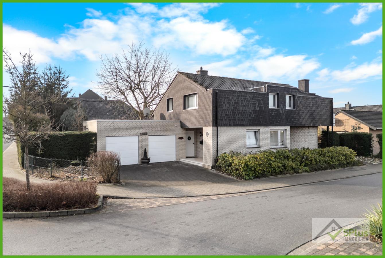 5Plus Immo Haus zum Kauf Inden / Altdorf Frontansicht