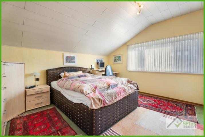 5Plus Immo Haus zum Kauf Inden / Altdorf Schlafzimmer 2 OG