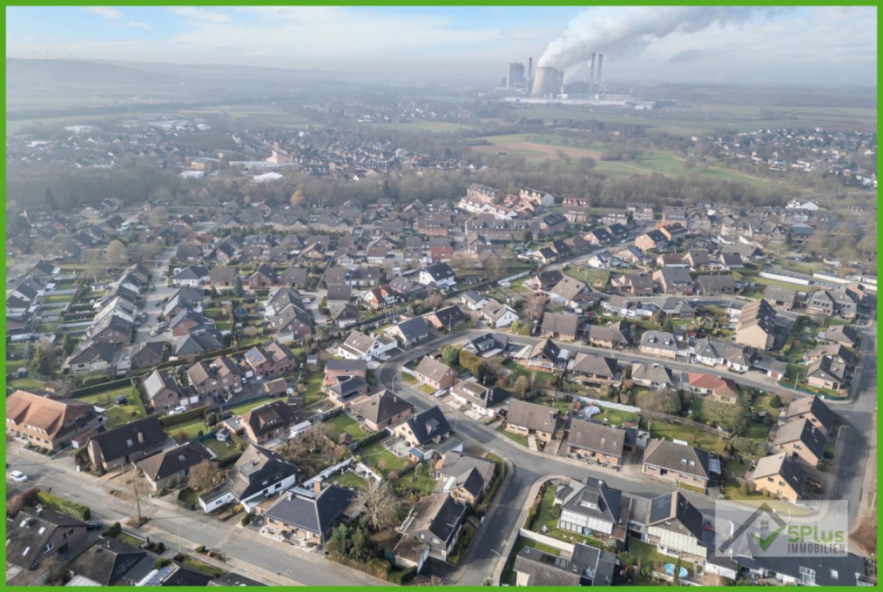 5Plus Immo Haus zum Kauf Inden / Altdorf Drohnenaufnahme