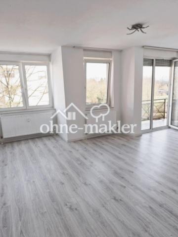 Wohnzimmer Blick zum Fenster