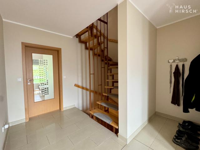 EG Diele mit Garderobe