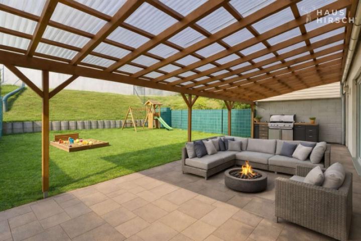 Terrasse - Beispiel möbliert