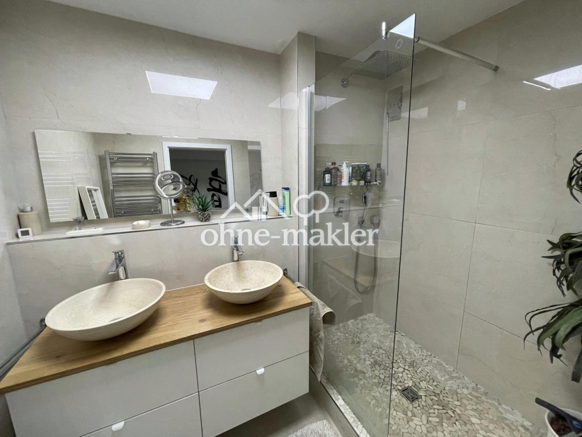 Zweites Bad mit Walk-In Dusche