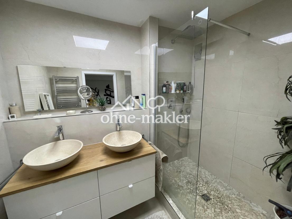 Zweites Bad mit Walk-In Dusche