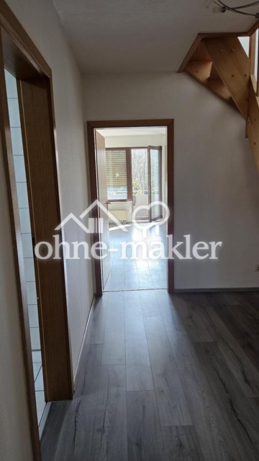 Flur Blick zum Wohnzimmer