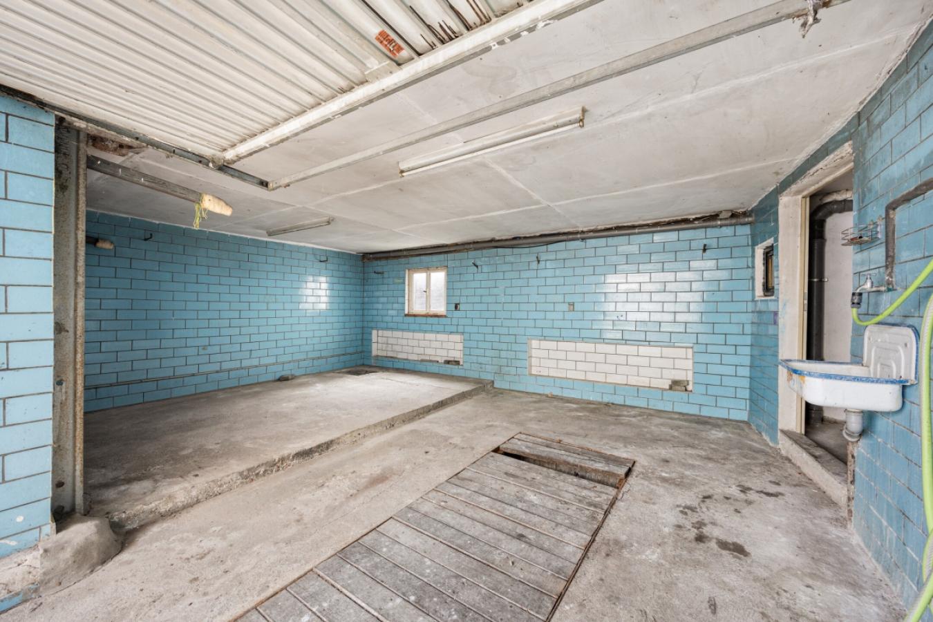 Geräumige Doppelgarage