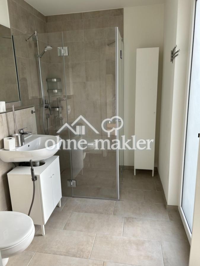 Badezimmer mit Dusche