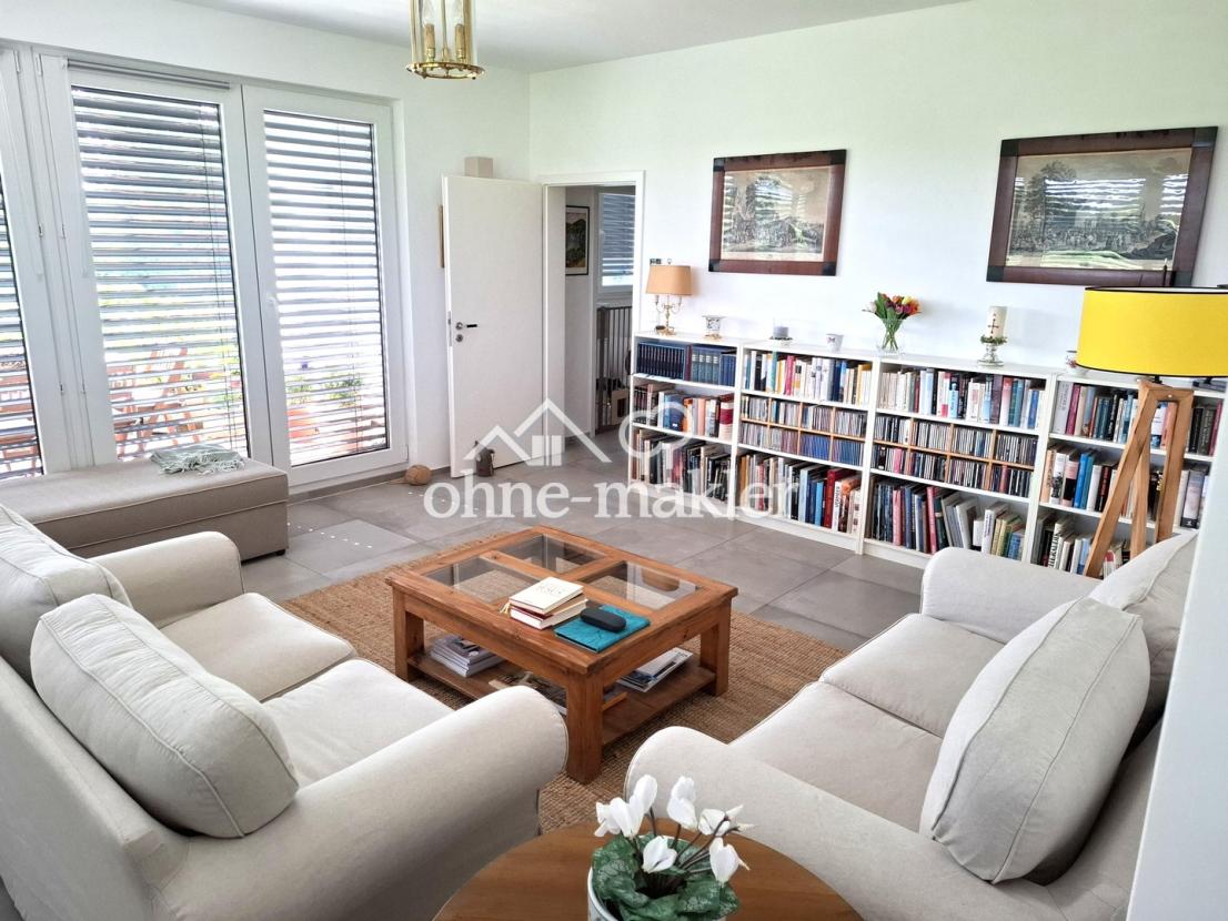  OG - Wohnzi. mit Balkonzugang