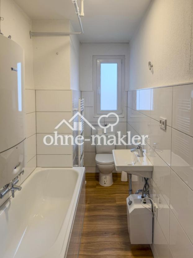 Bad, Fenster mit Milchglas