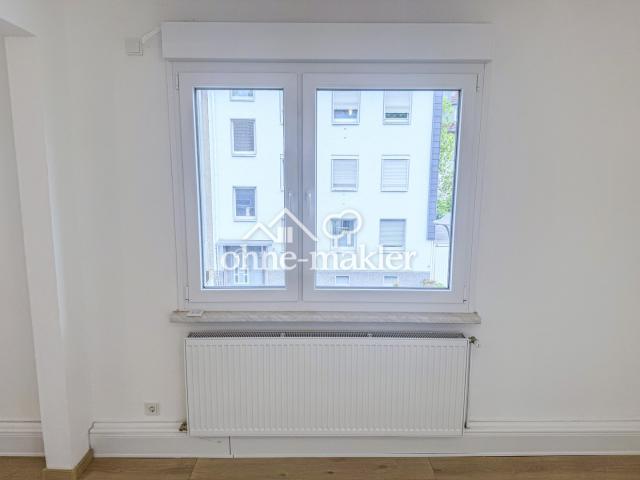 3-fach Fenster + E-Rollläden