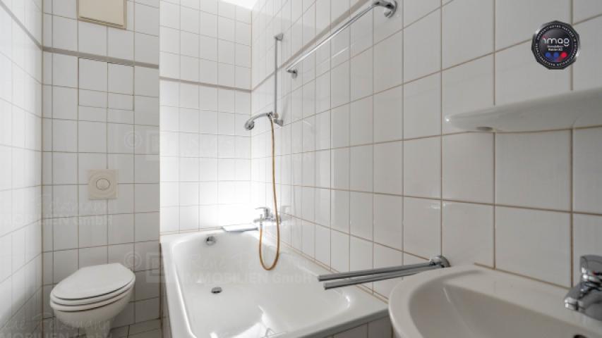 RF-1362 Zweizimmerwohnung Plauen Bad