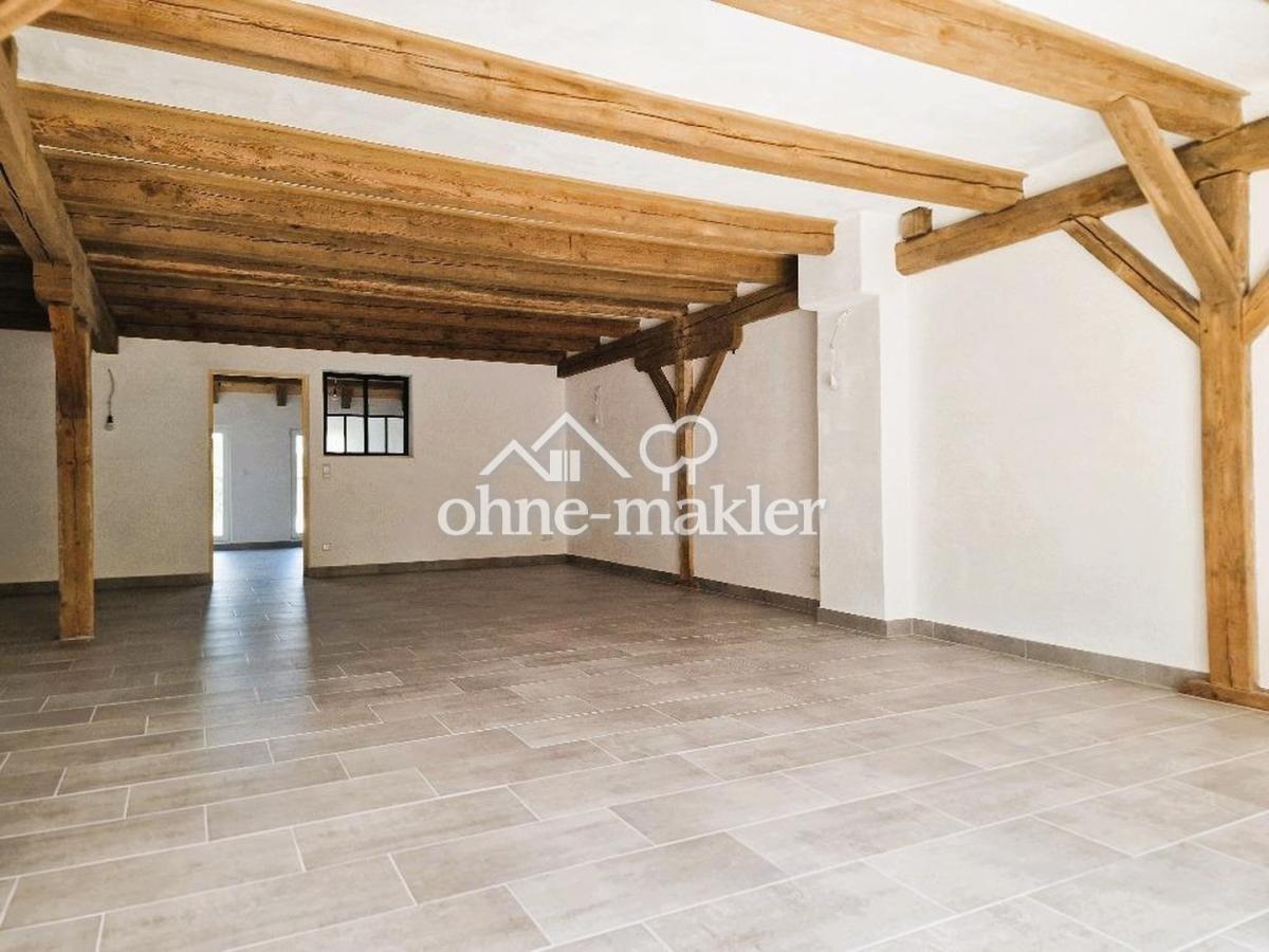 Wohn - und Essbereich