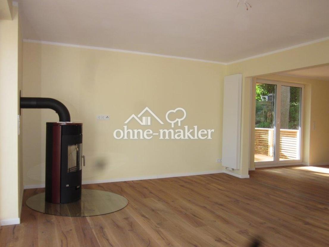 Wohnzimmer | Blick Balkon 2