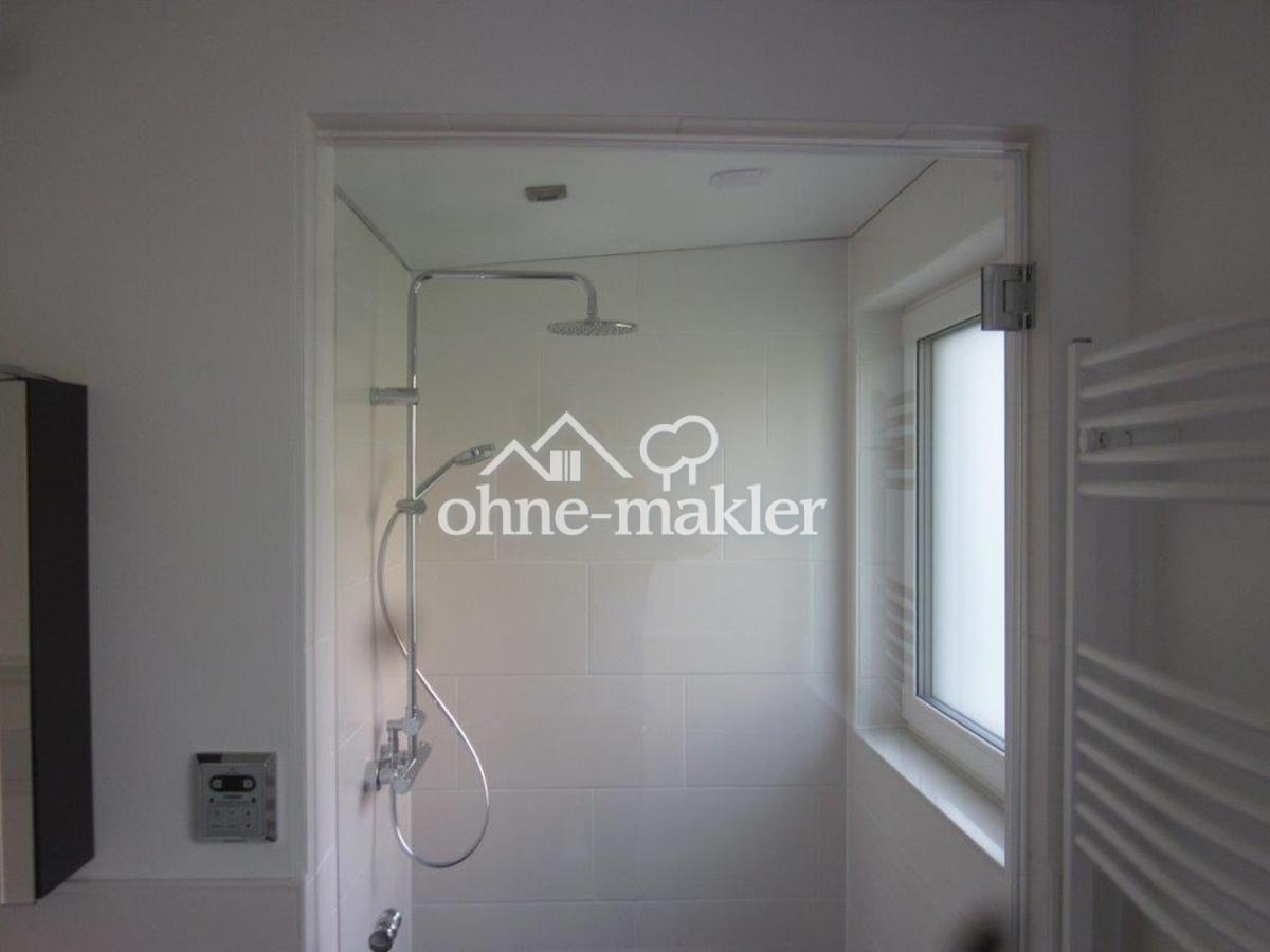 Walk-in Dusche mit Dampf