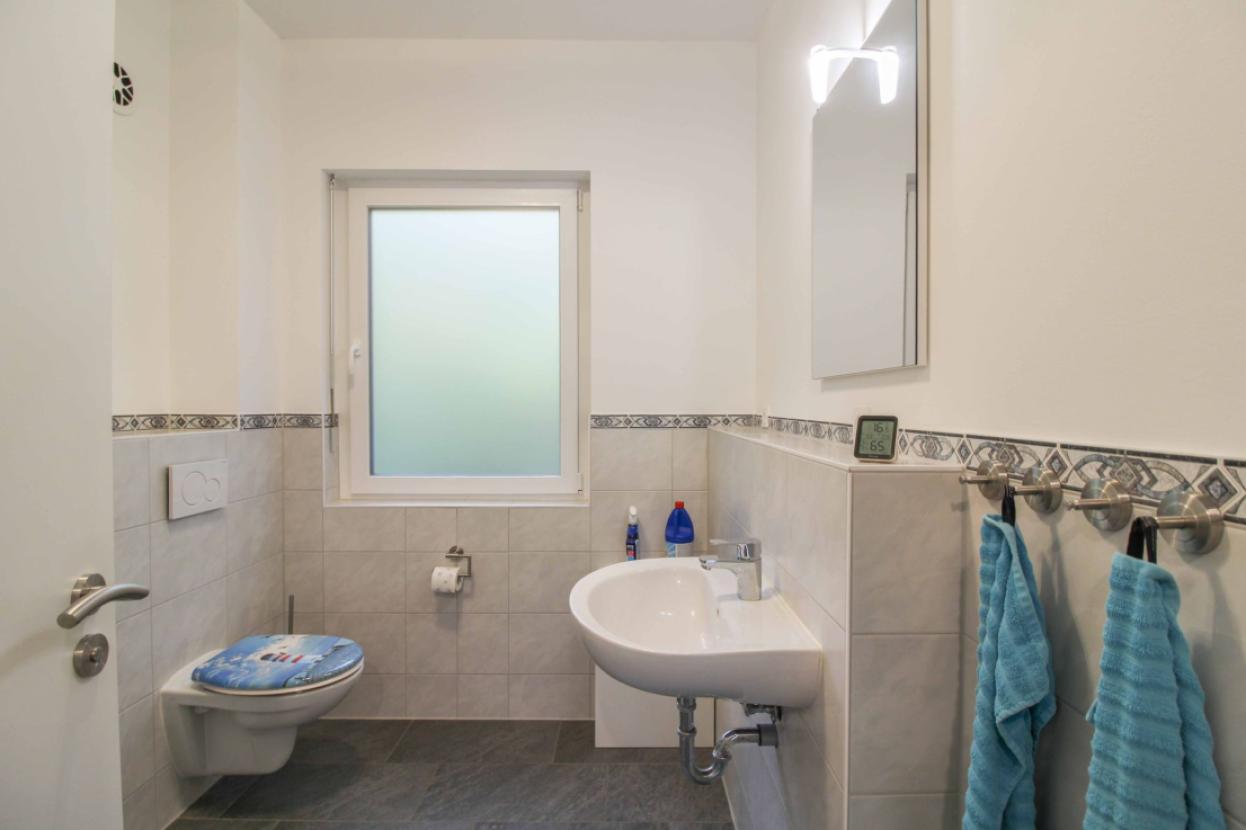 Badezimmer 2