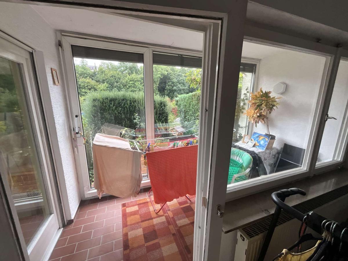 Blick vom Schlafzimmer in die Loggia