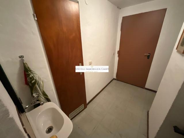 Flur mit Waschbecken UG