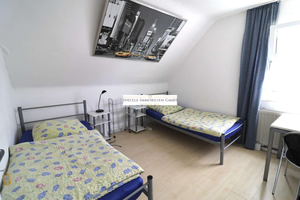 Schlafzimmer 2.1