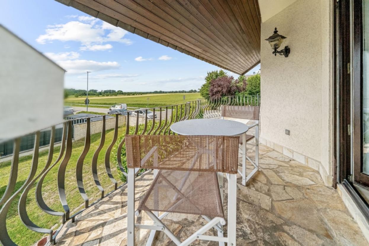 Balkon mit Ausblick OG