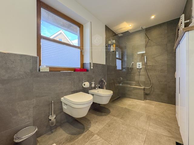 Badezimmer Erdgeschoss 2