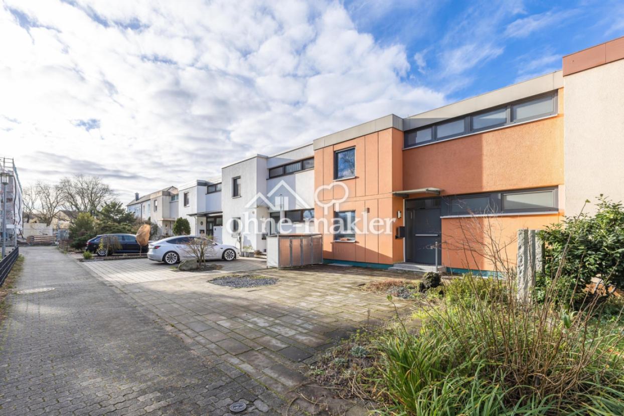 Eingangsbereich Autostellplatz