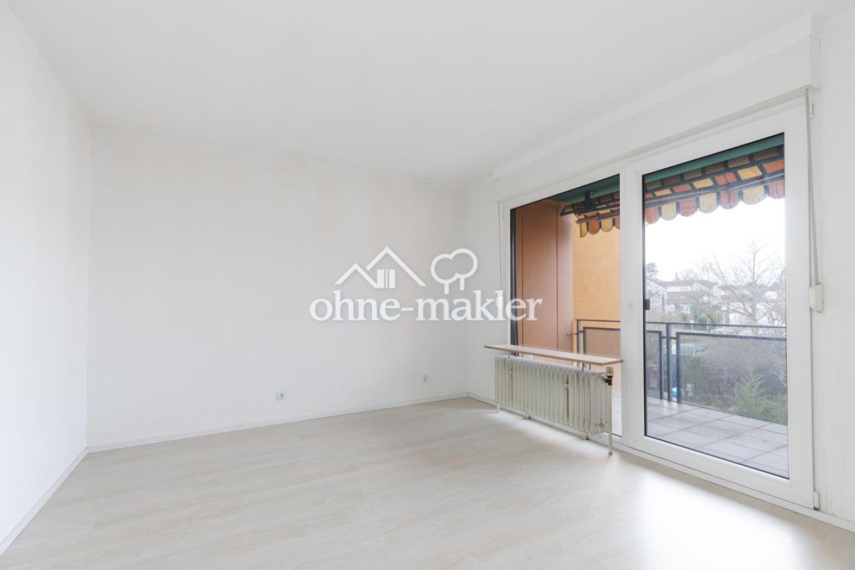 Schlafzimmer 2mit Balkon