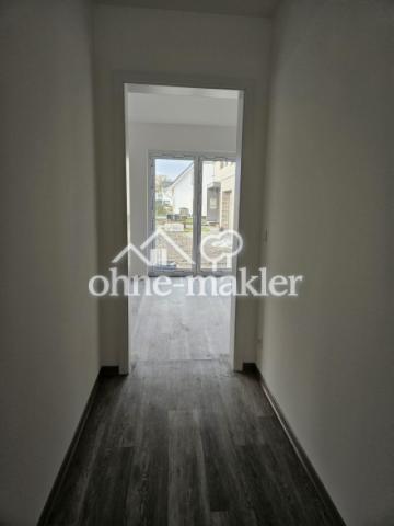 Blick ins Schlafzimmer aus Flu