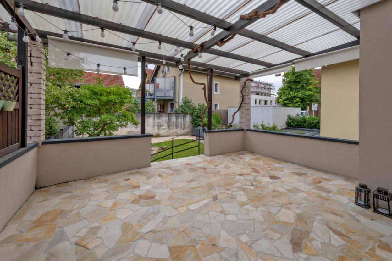 überdachte Terrasse