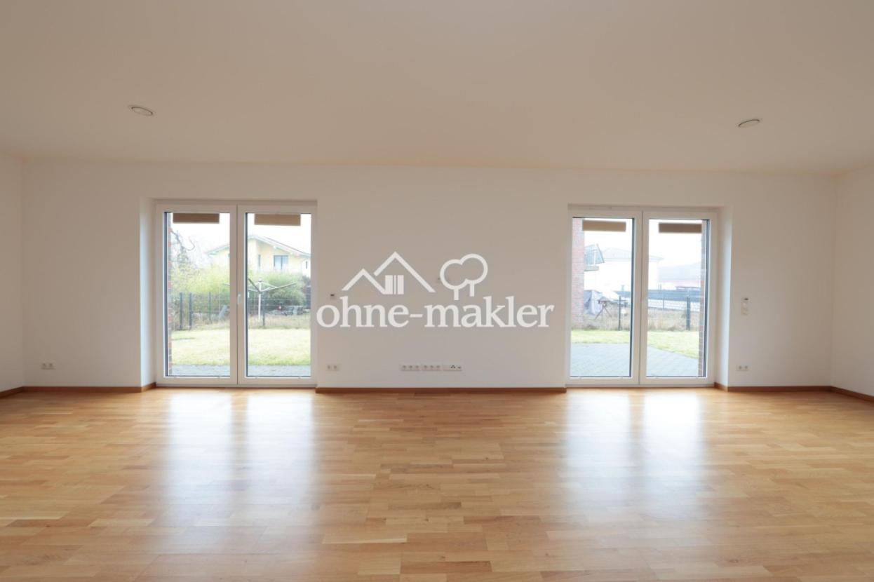 Wohnzimmer/Terr.Türen