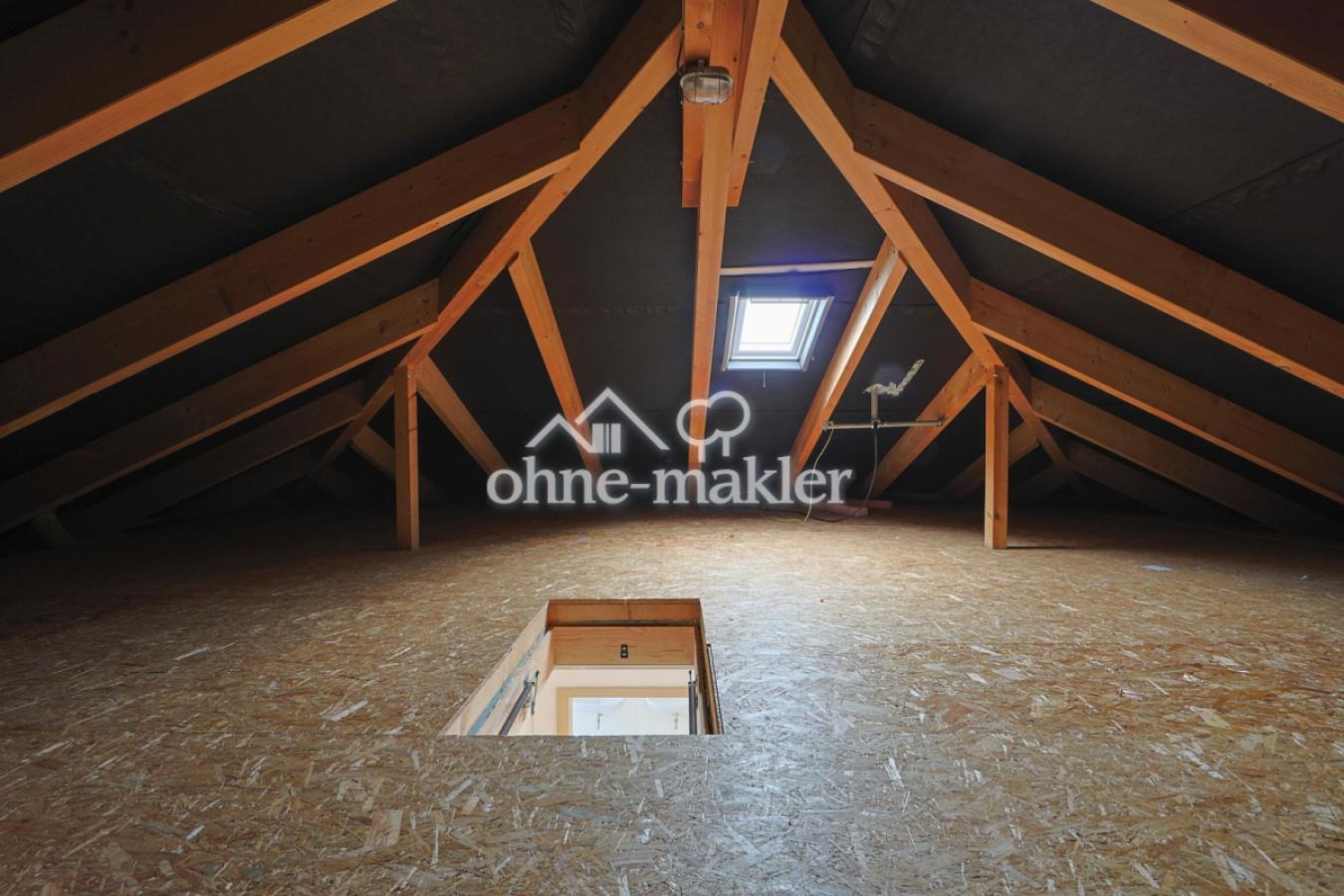 Großer Dachboden