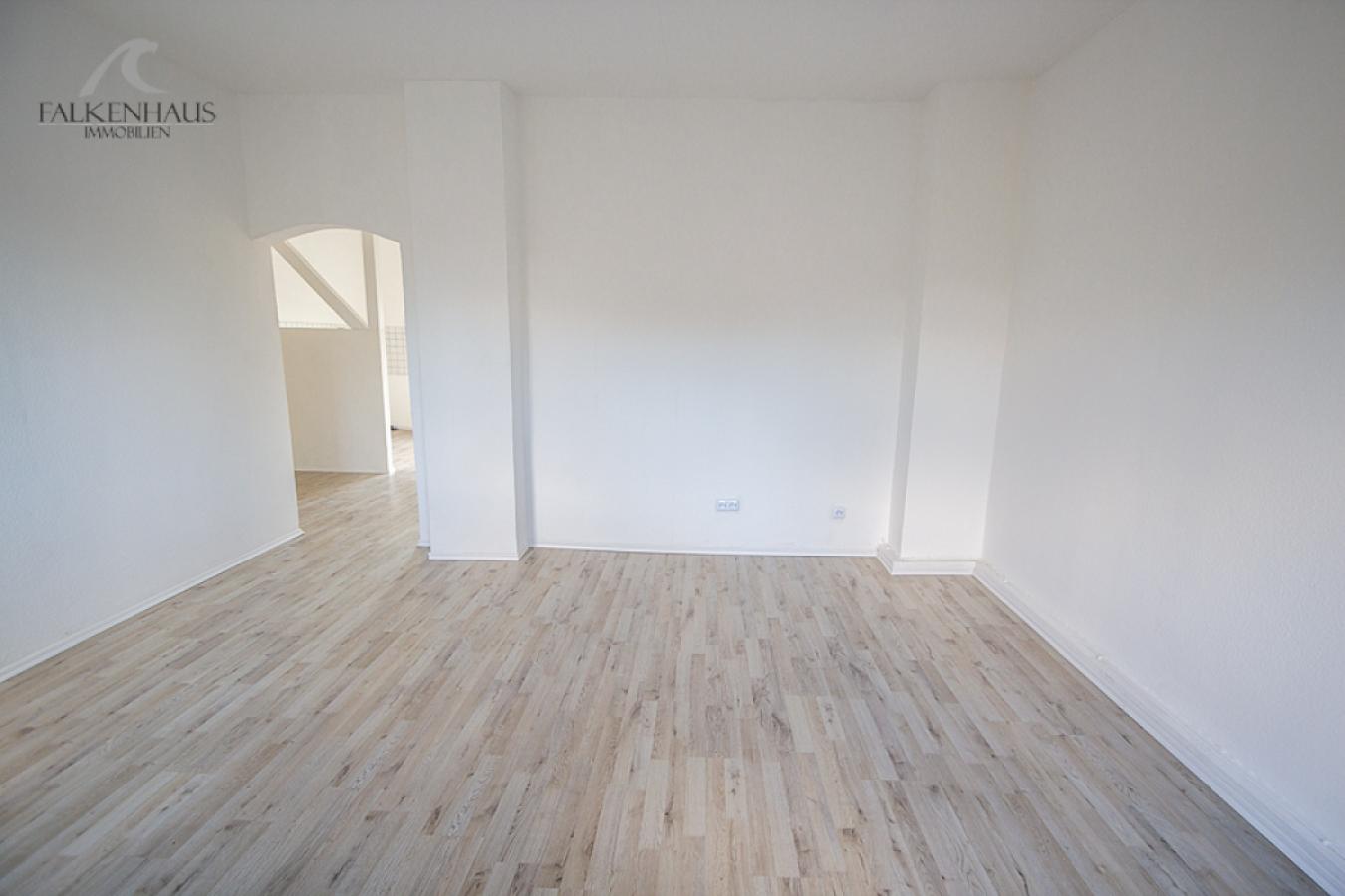 Wohnraum mit viel Tageslicht