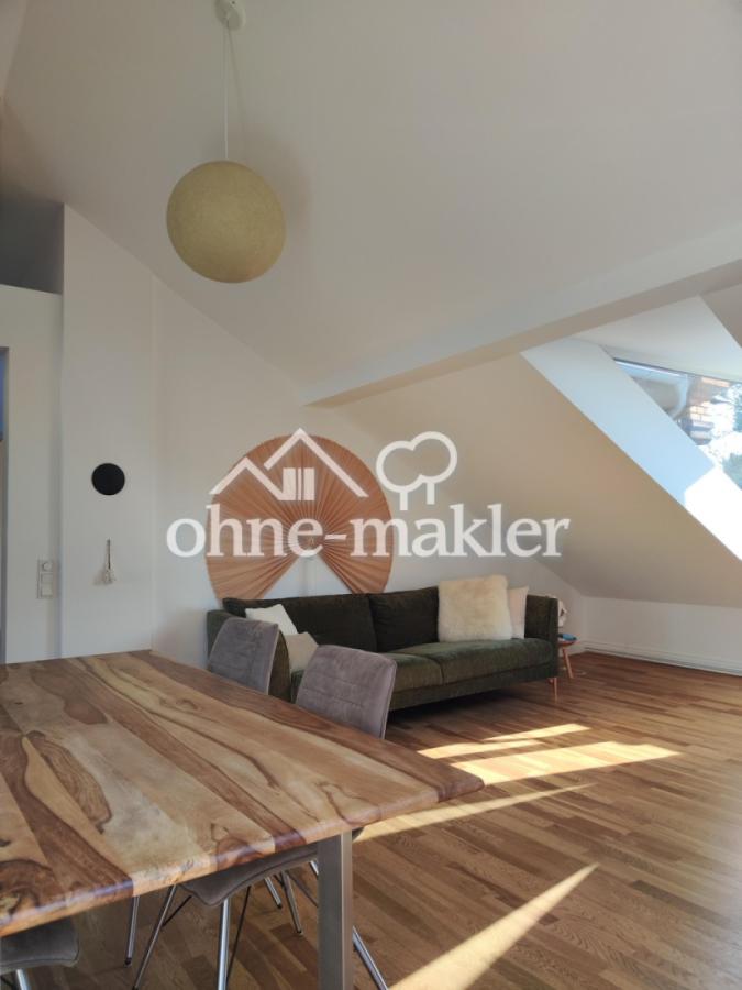 Wohnbereich, mit Dachschräge