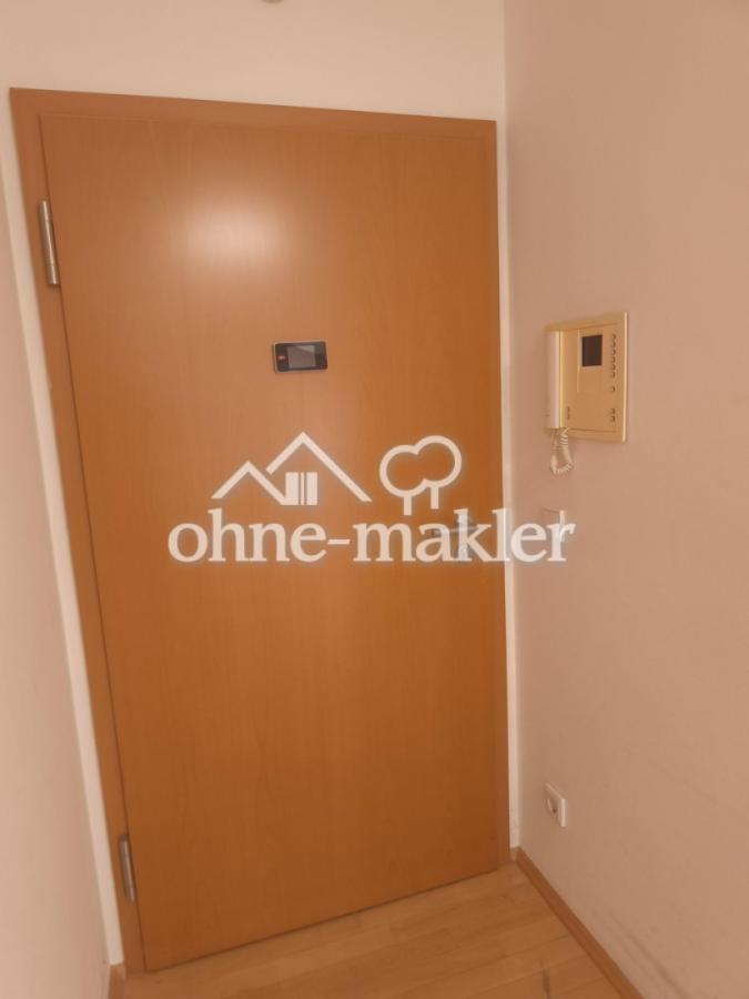 Eingangstür mit Videoanlage