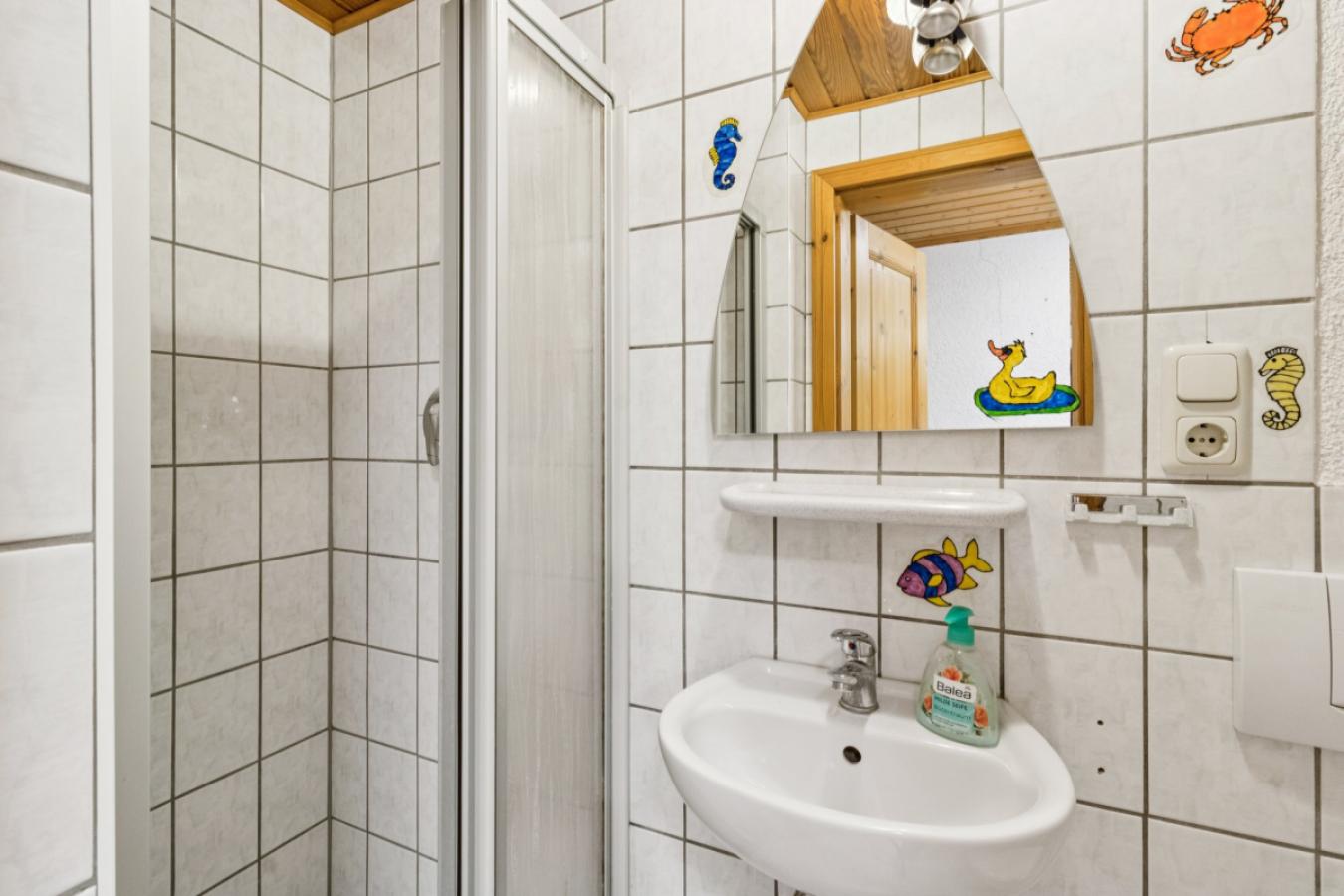 Bad Einlieger in Hauptwohnung